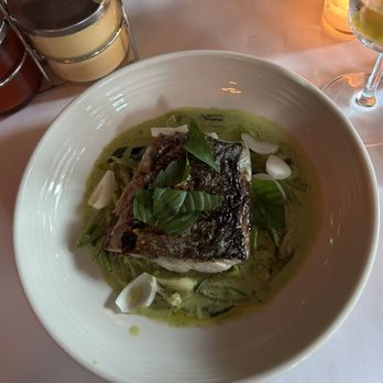 Lonnies Restaurant and Bar - Bluefish with green curry - American Near Me - Brooklyn, New York