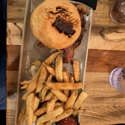 Jekyll and Hyde Taphouse Grill