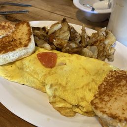 Omelette with a biscuit