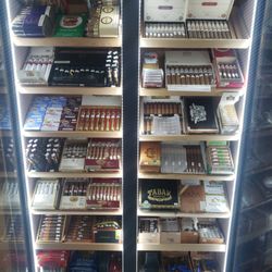 SCV Smoke & Vape - 1/3 Cigar Humidifier Cabinet
