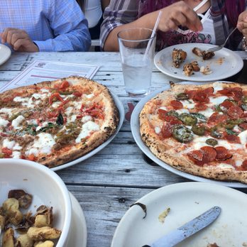 Cane Rosso - Wine Bars Near Me - Carrollton, Texas