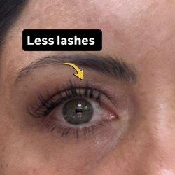 Amazing Lash Studio Surprise - The side of my eye as my left side it's not as full as my right side