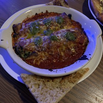 The Hammond Kitchen + Craft Bar - Crap and shrimp cannelloni - Tapas/Small Plates Near Me - Camas, Washington The Hammond Kitchen + Craft Bar - Crap and shrimp cannelloni - Tapas/Small Plates Near Me - Camas, Washington
