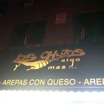 Los Chuzos Y Algo Mas - Huge and well-lit sign - Colombian Near Me - Jackson Heights, New York Los Chuzos Y Algo Mas - Huge and well-lit sign - Colombian Near Me - Jackson Heights, New York