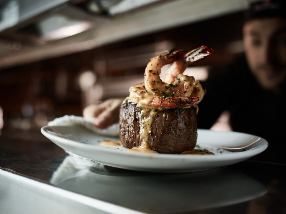 Fleming’s Prime Steakhouse & Wine Bar
