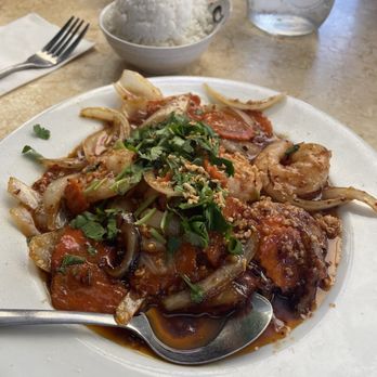 Chanpen Thai Cuisine - Garlic Sauce with Shrimp - Thai Near Me - Tempe, Arizona