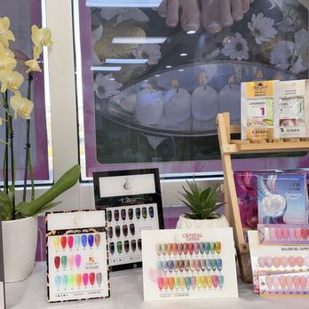 Nail Lounge - Nail Salons Near Me - Pinellas Park, Florida