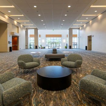 DoubleTree by Hilton Hotel Cedar Rapids Convention Complex - Meeting Room - Hotels Near Me - Cedar Rapids, Iowa DoubleTree by Hilton Hotel Cedar Rapids Convention Complex - Meeting Room - Hotels Near Me - Cedar Rapids, Iowa