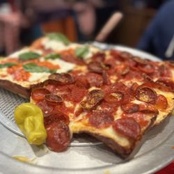 Ace's Pizza - Pepperoni / Hot Burrata