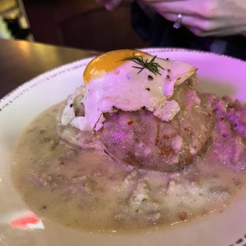 The Oakmont - Biscuits and Gravy - American Near Me - Indianapolis, Indiana The Oakmont - Biscuits and Gravy - American Near Me - Indianapolis, Indiana