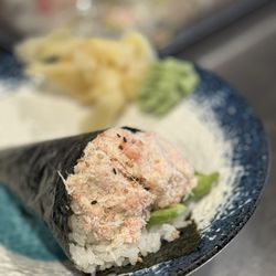 Senro Sushi - Snow White hand roll