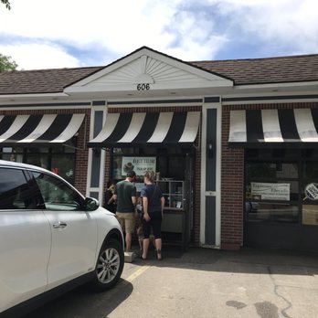 Espresso Elevado - the entrance to the espresso elevado - Coffee Roasteries Near Me - Plymouth, Michigan