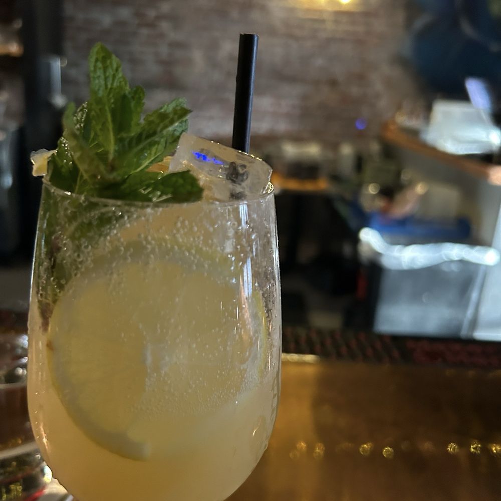 815 - White sangria - Cocktail Bars Near Me - Manchester, New Hampshire 815 - White sangria - Cocktail Bars Near Me - Manchester, New Hampshire