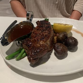 Alba on 53 - Steak with broccoli rabe and roasted potatoes - Italian Near Me - Hanover, Massachusetts