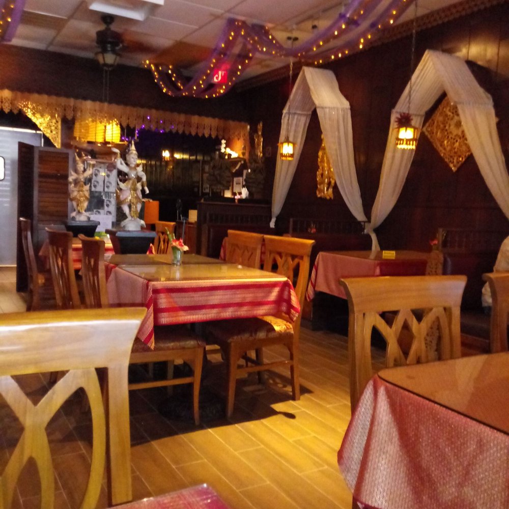 Ploy Thai - Ploy Thai decor is appealing and offers a feel of Thailand. - Thai Near Me - Brandon, Florida Ploy Thai - Ploy Thai decor is appealing and offers a feel of Thailand. - Thai Near Me - Brandon, Florida