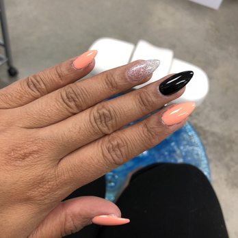 Glossi Nail Bar - Nail Salons Near Me - Colma, California Glossi Nail Bar - Nail Salons Near Me - Colma, California