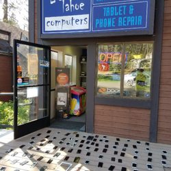 Lake Tahoe Computers - Hundreds of phones repaired, only 13 comments in this "HATERS" website!