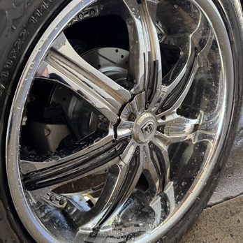 Les Schwab Tire Center - Cap on wrong - Tires Near Me - Selma, California Les Schwab Tire Center - Cap on wrong - Tires Near Me - Selma, California