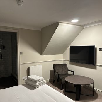 DoubleTree by Hilton York - King Junior Suite - Hotels Near Me - York, YOR