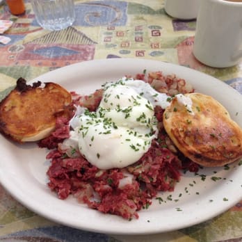 Downtown Cafe - Corned Beef Hash - Breakfast & Brunch Near Me - Rochester, Michigan