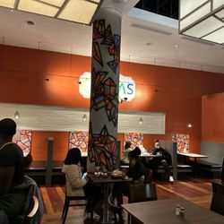 Canvas Social Cuisine - Main seating area