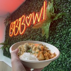 BiBiBowl Asian Grill - Interior