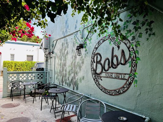 Bob's Your Uncle by null