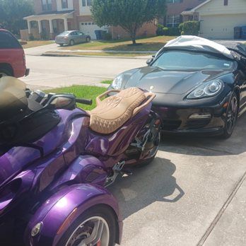 KB Mobile Mechanic - Cam spider and Porsche getting maintenance - Auto Repair Near Me - Houston, Texas KB Mobile Mechanic - Cam spider and Porsche getting maintenance - Auto Repair Near Me - Houston, Texas