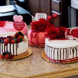 Celia's Bakery - Cakes