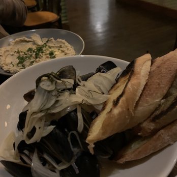 The Bluebird Bar - steamed mussels with fennel & lemon - New American Near Me - West Newton, Massachusetts