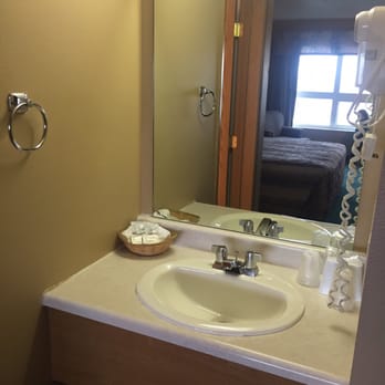The Waves Hotel - Hotels Near Me - Newport, Oregon The Waves Hotel - Hotels Near Me - Newport, Oregon