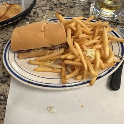 Luis Galindo Latin america Restaurant - Pan con bistec