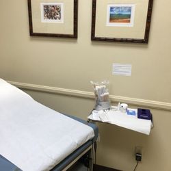 Susan Debin, MD - Exam rooms complete with lovely photos