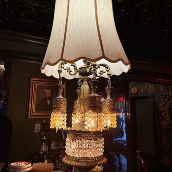 Red Barn - Cool lamp on bar - Cocktail Bars Near Me - Palm Desert, California Red Barn - Cool lamp on bar - Cocktail Bars Near Me - Palm Desert, California