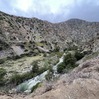 El Encanto Trail Hike - IG: @mags.scenes - Hiking Near Me - Azusa, California El Encanto Trail Hike - IG: @mags.scenes - Hiking Near Me - Azusa, California