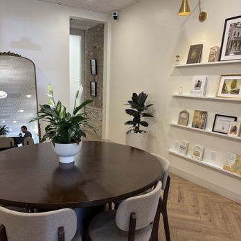 Crème Coffee - Coffee & Tea Near Me - Sacramento, California