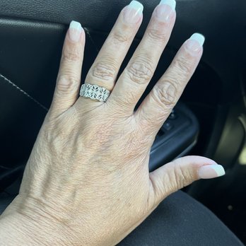 L'Etoile Nail Bar - Nail Salons Near Me - Johnson City, Tennessee L'Etoile Nail Bar - Nail Salons Near Me - Johnson City, Tennessee