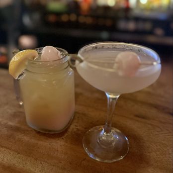 Doraku Sushi Kakaako - Lychee Martini - Sushi Bars Near Me - Honolulu, Hawaii