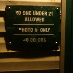 Green Buffalo Pub - No colors