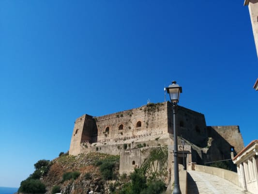 Castello Ruffo di Scilla by null
