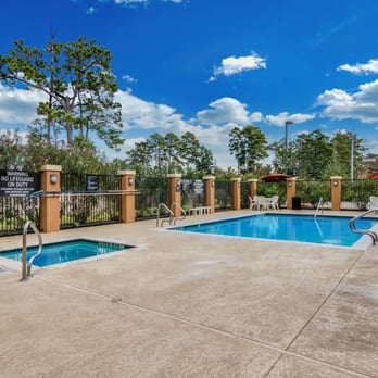 Comfort Suites Old Town Spring - clean pool - Hotels Near Me - Spring, Texas Comfort Suites Old Town Spring - clean pool - Hotels Near Me - Spring, Texas