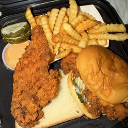 Dave's #3: 1 Tender & 1 Slider w/ Fries Dave's #3: 1 Tender & 1 Slider w/ Fries