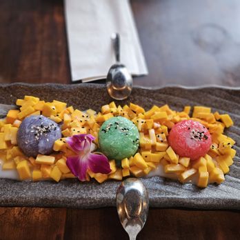 Sun and Moon - Mango with sweet rice - Thai Near Me - San Francisco, California Sun and Moon - Mango with sweet rice - Thai Near Me - San Francisco, California