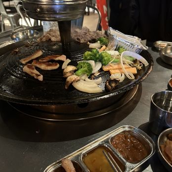 Let's Meat - Best kbbq in ktown, the choice of meat is great, the ambience is nice. - Korean Near Me - New York, New York