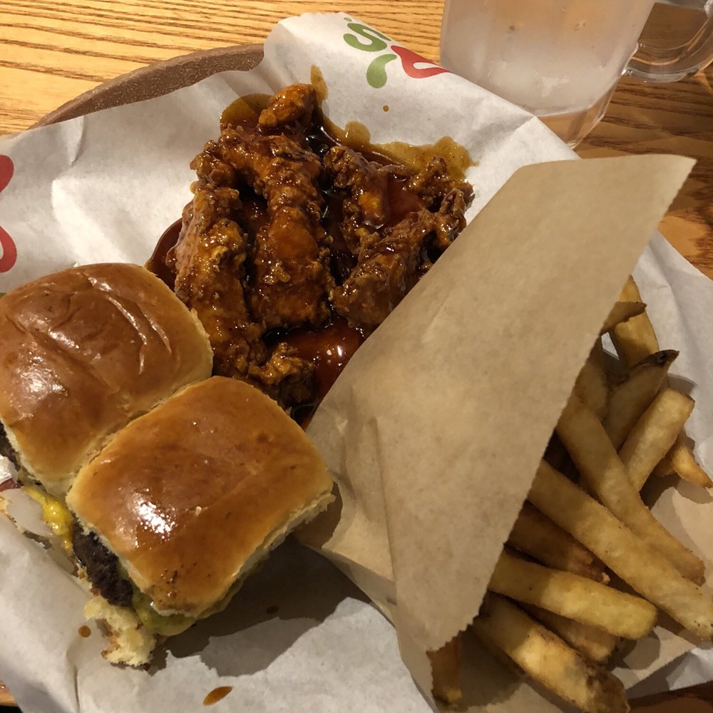 Chili's - Triple appetizer . Sliders, chipotle tenders and fries - American Near Me - Lithonia, Georgia Chili's - Triple appetizer . Sliders, chipotle tenders and fries - American Near Me - Lithonia, Georgia