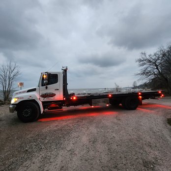 First Response Towing - Roadside Assistance Near Me First Response Towing - Roadside Assistance Near Me