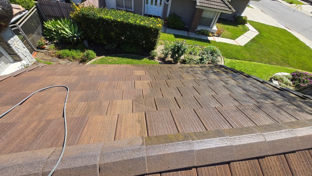 Slide of Cali Roof Cleaning