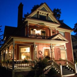 Bella Rose Bed and Breakfast - Bella Rose Bed and Breakfast at Twilight!
