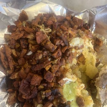 Hecho Al Carbon - Mexican Near Me - Riverside, California