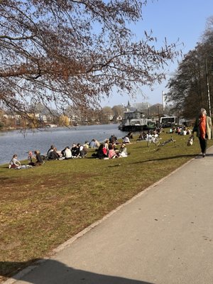 Treptower Park by null